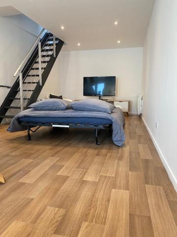 Le Duplex Du Cours De Verdun Apartment *